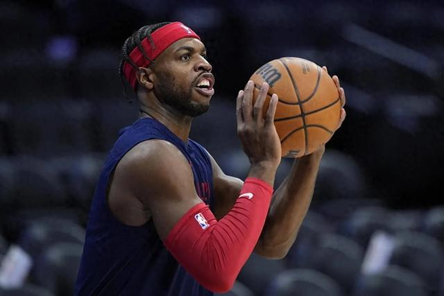 开云APP下载-“汤神替身”成弃子？拿手好戏实则是双刃剑 老鹰重建不养闲人|希尔德|勇士|克雷·汤普森|三分球|亚特兰大老鹰队_新浪体育_新浪新闻